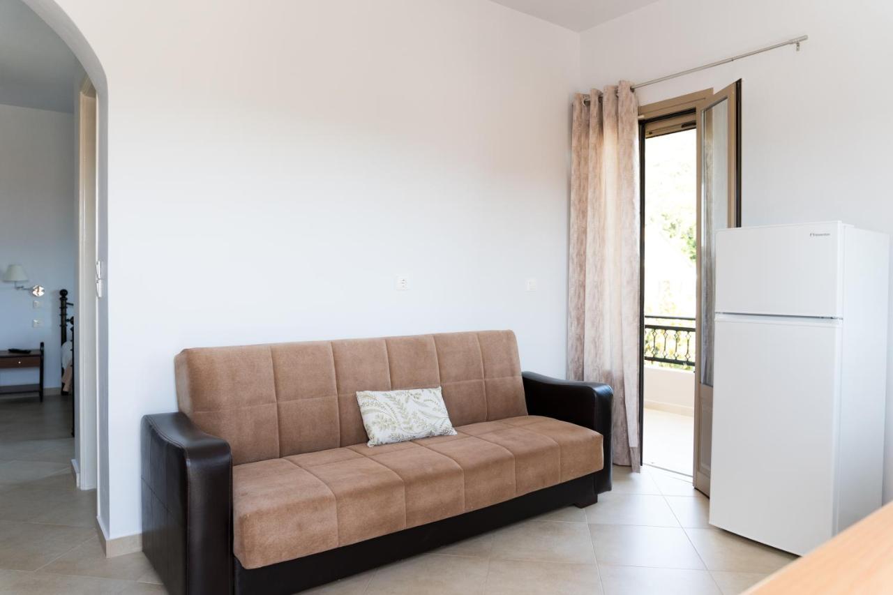 Vilatoria Guesthouse Agia Thekli Exterior photo
