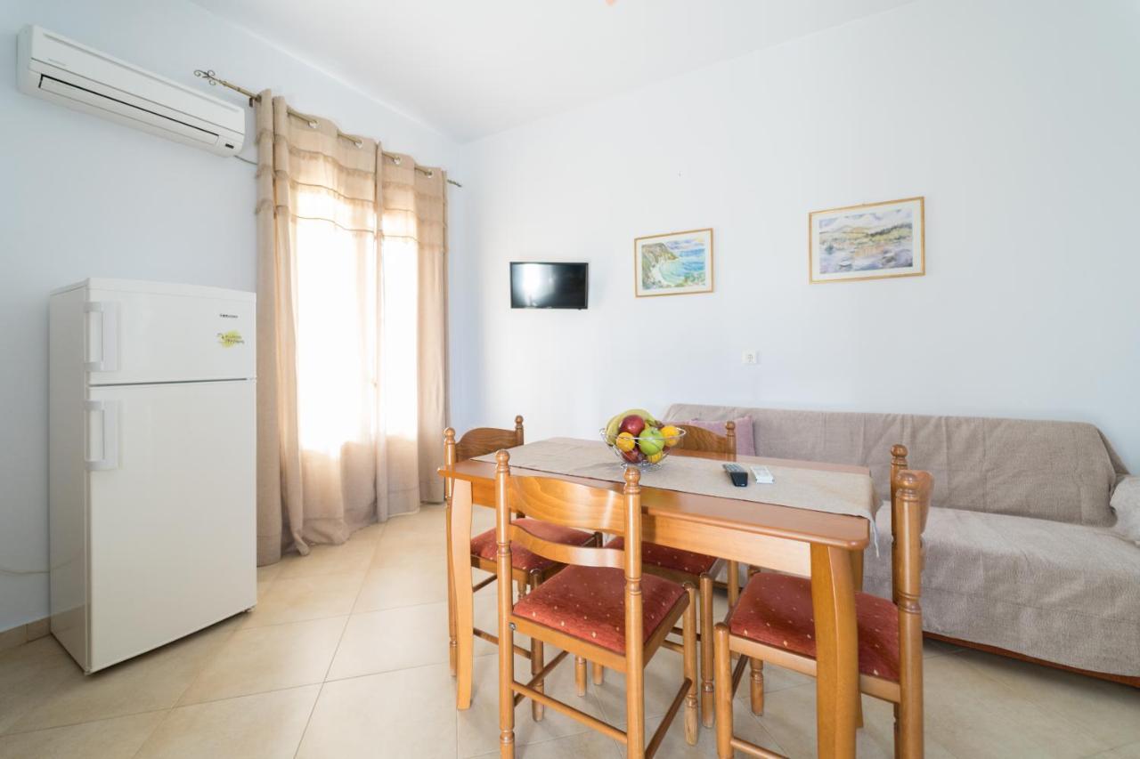 Vilatoria Guesthouse Agia Thekli Exterior photo