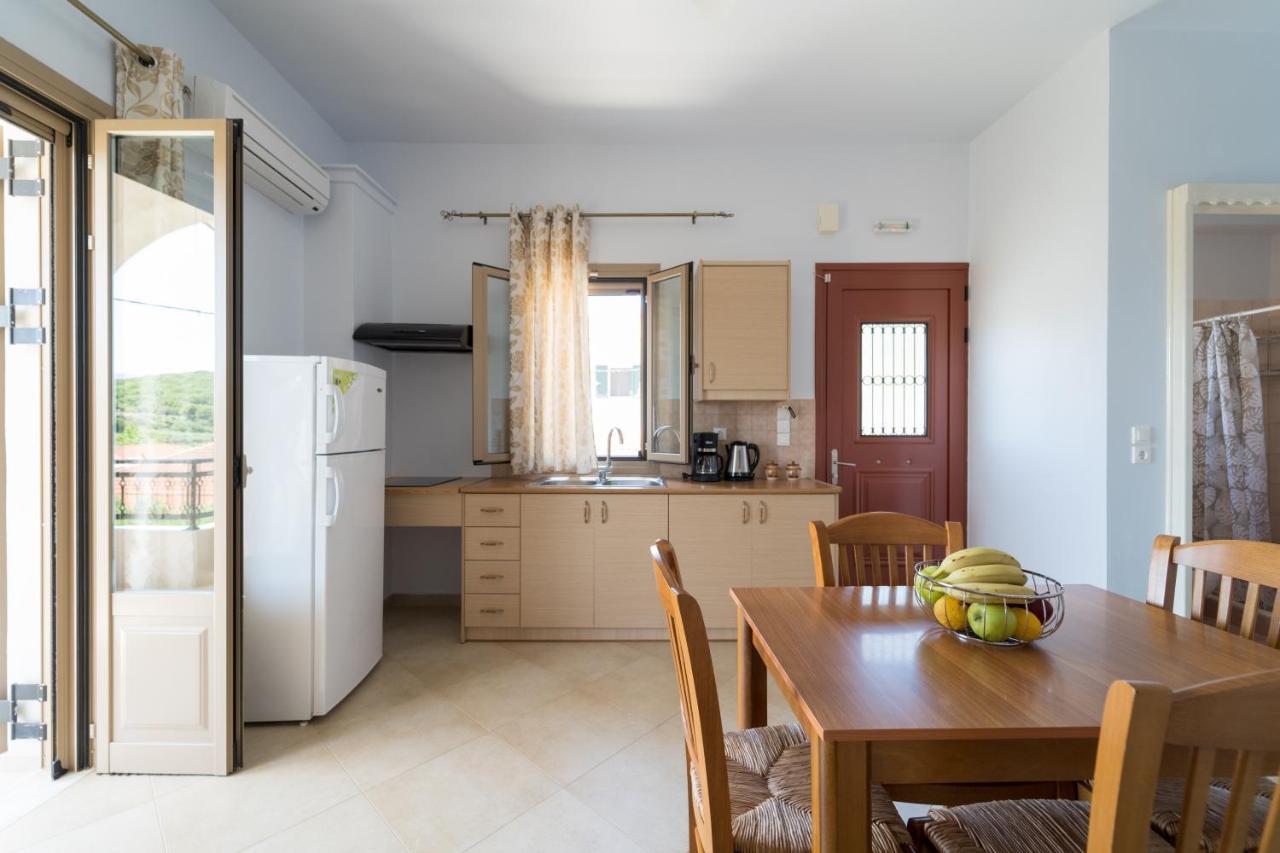 Vilatoria Guesthouse Agia Thekli Exterior photo